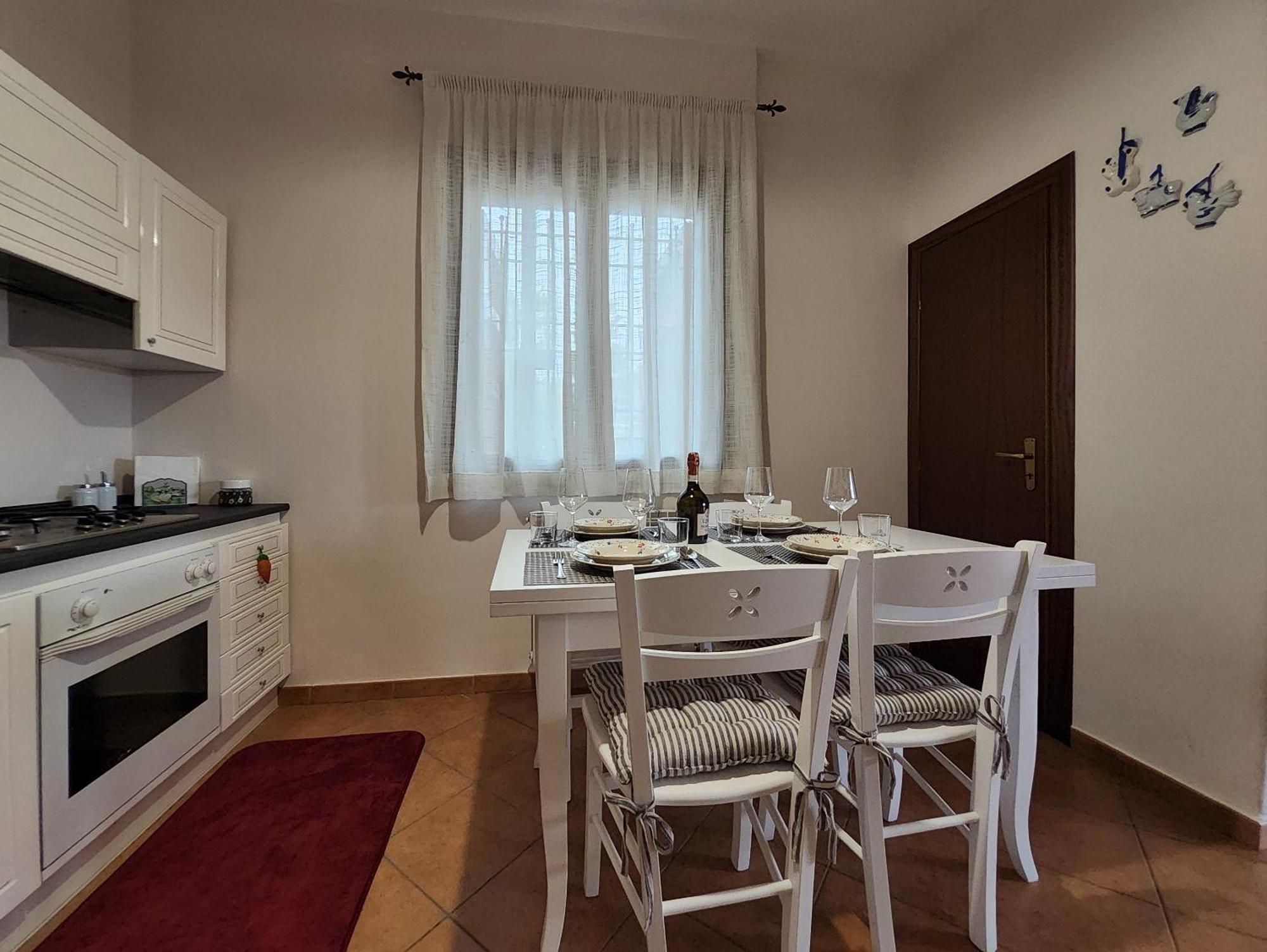 Villa Con Piscina Villa Scott Del Bernese Николози Екстериор снимка