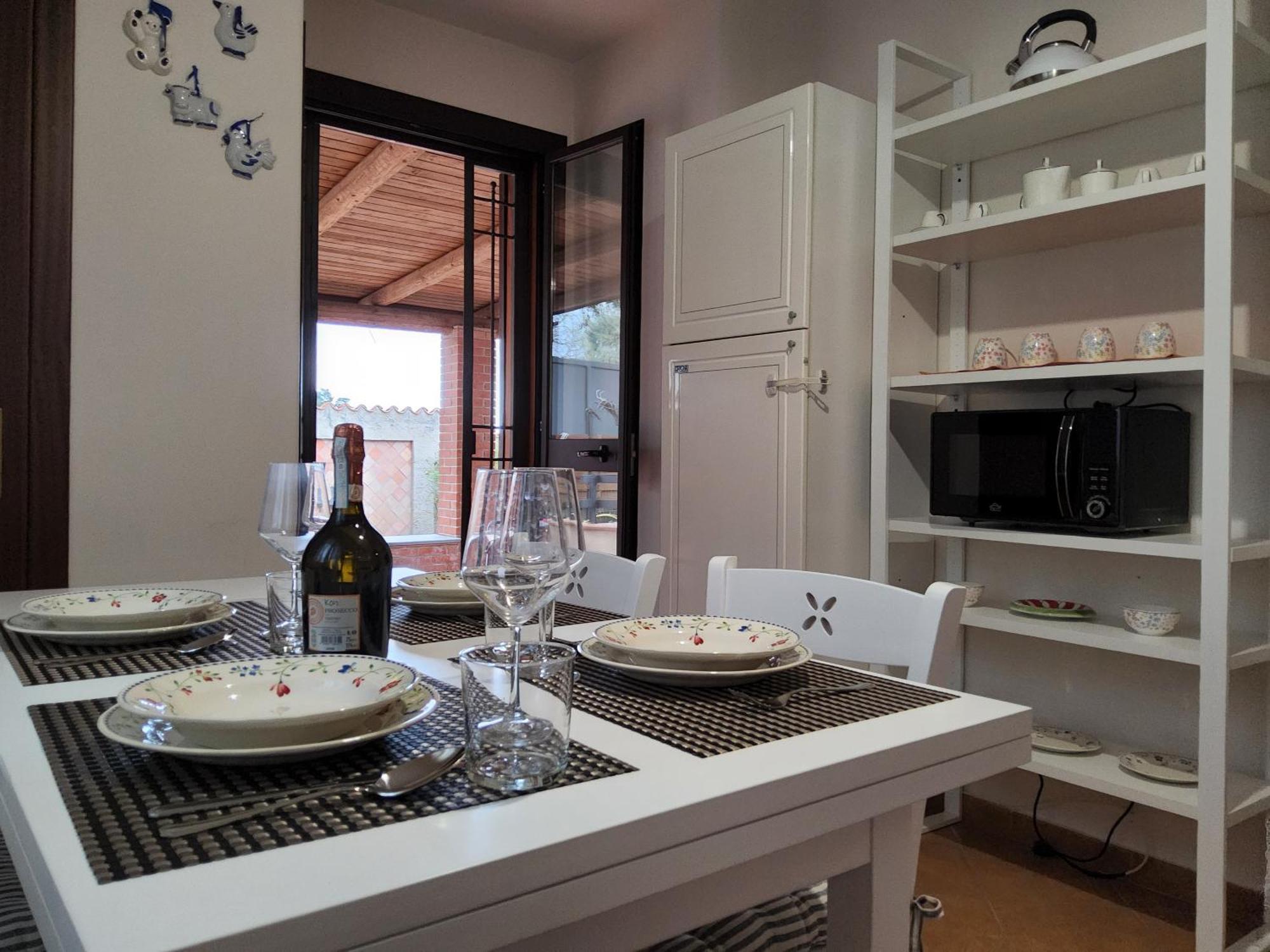Villa Con Piscina Villa Scott Del Bernese Николози Екстериор снимка